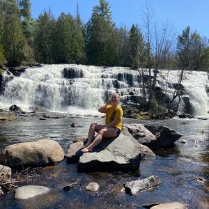 Meet your Posher, Kennedy